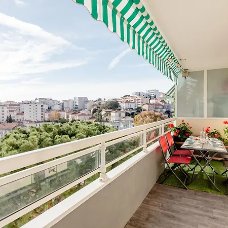 Appartement Bright 2 Bed In Cannes, 10 Min To Palais
