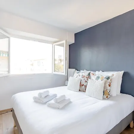 Apartment Bright 2 Bed In Cannes, 10 Min To Palais Cannes