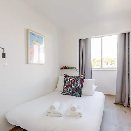 Bright 2 Bed In Cannes, 10 Min To Palais